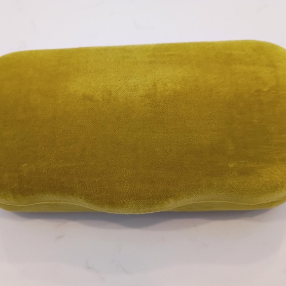 Gucci Case *NEW - Picture 2 of 5